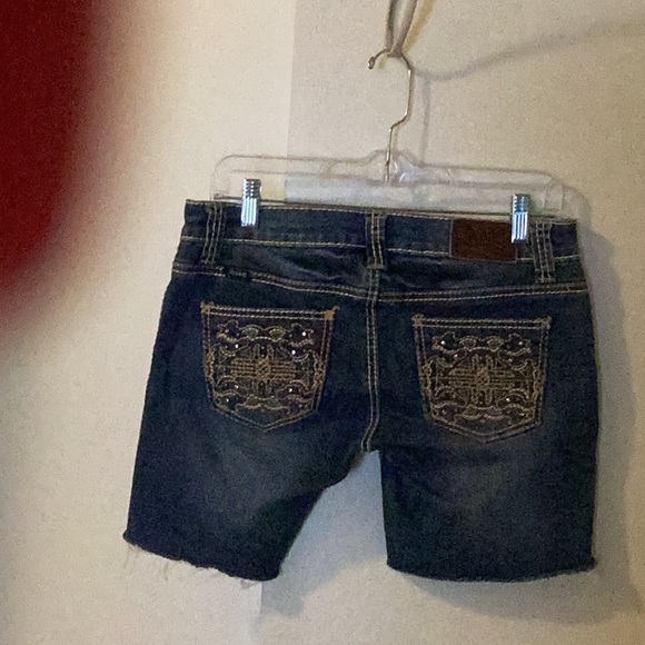 Adiktd Jean Shorts Size 2 Waiste 27 - Picture 2 of 4